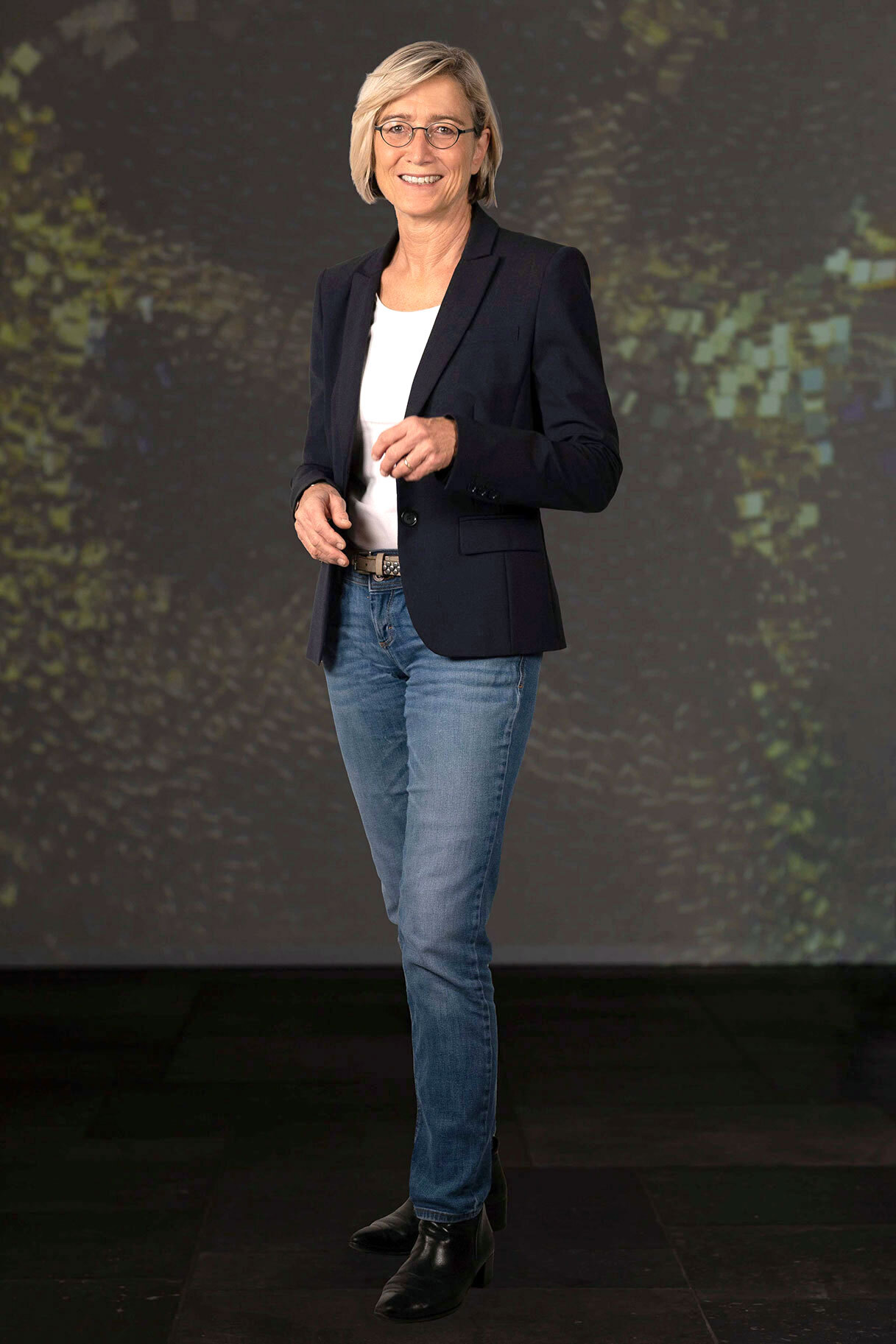 cornelia-gees-nzz